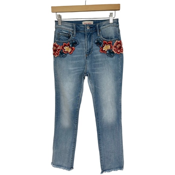 Driftwood Colette High Rise Fray Hem Jean Straight Crop Floral Applique  Size 25 - Picture 5 of 13